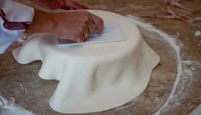 Cobertura para bolo com pasta de leite em pó
